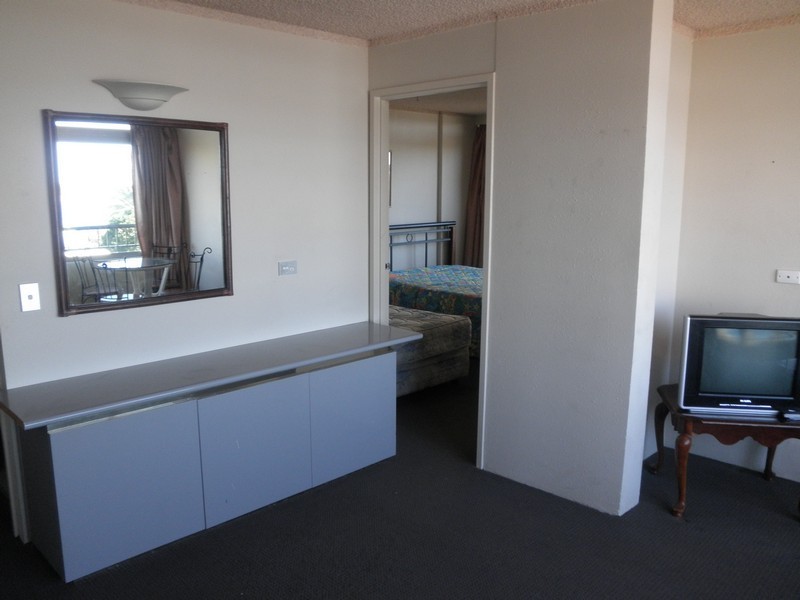 406 / 2 Barney Street, Southport QLD 4215