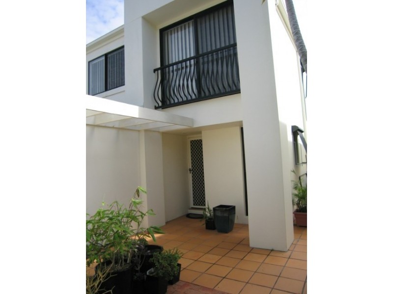 Hope Island QLD 4212