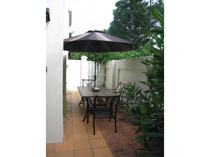 Hope Island QLD 4212