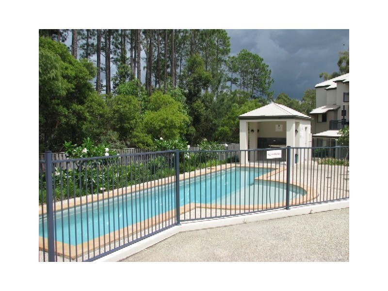 6/18 Geraldton Drive, Varsity Lakes QLD 4227