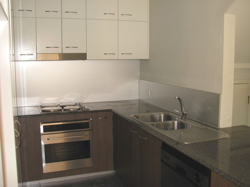 13/2 Geraldton Drive, Varsity Lakes QLD 4227