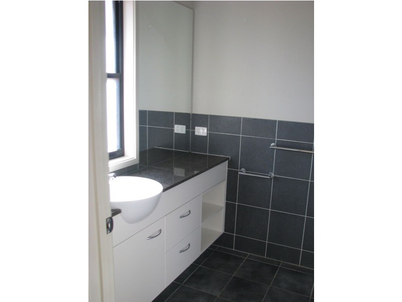 13/2 Geraldton Drive, Varsity Lakes QLD 4227