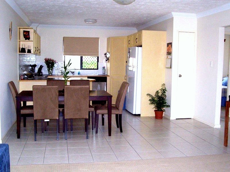 15 Dansie Street, Greenslopes QLD 4120