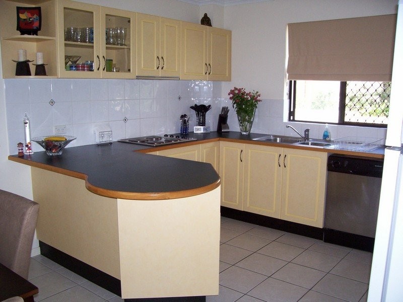 15 Dansie Street, Greenslopes QLD 4120