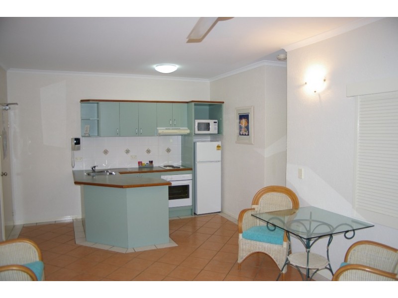 Palm Cove QLD 4879