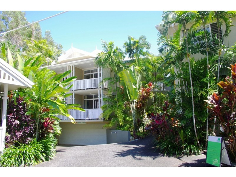 Palm Cove QLD 4879