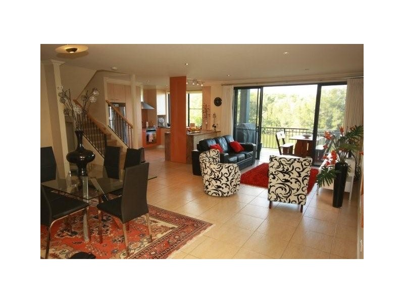 4 University Drive, Robina QLD 4226