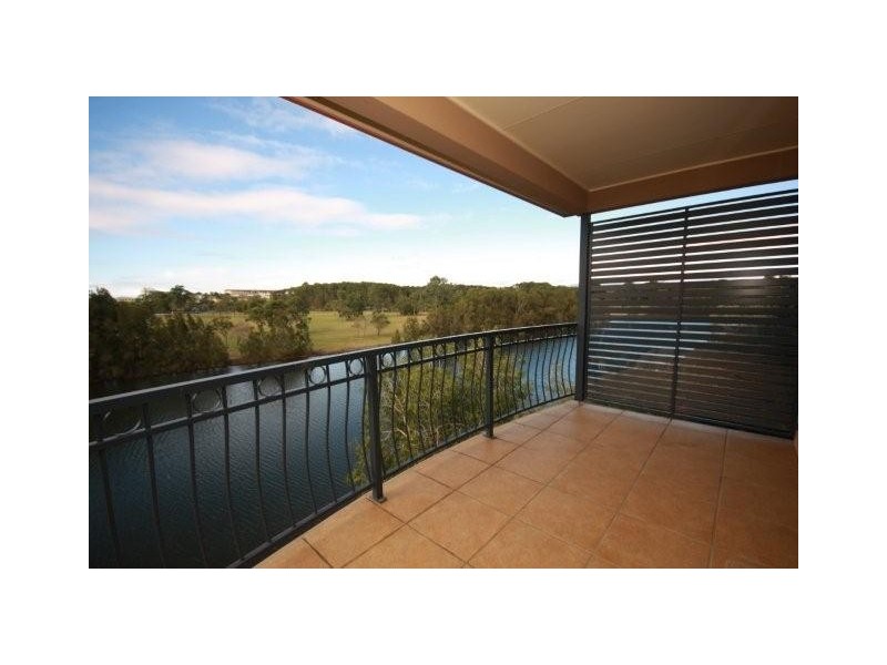 4 University Drive, Robina QLD 4226