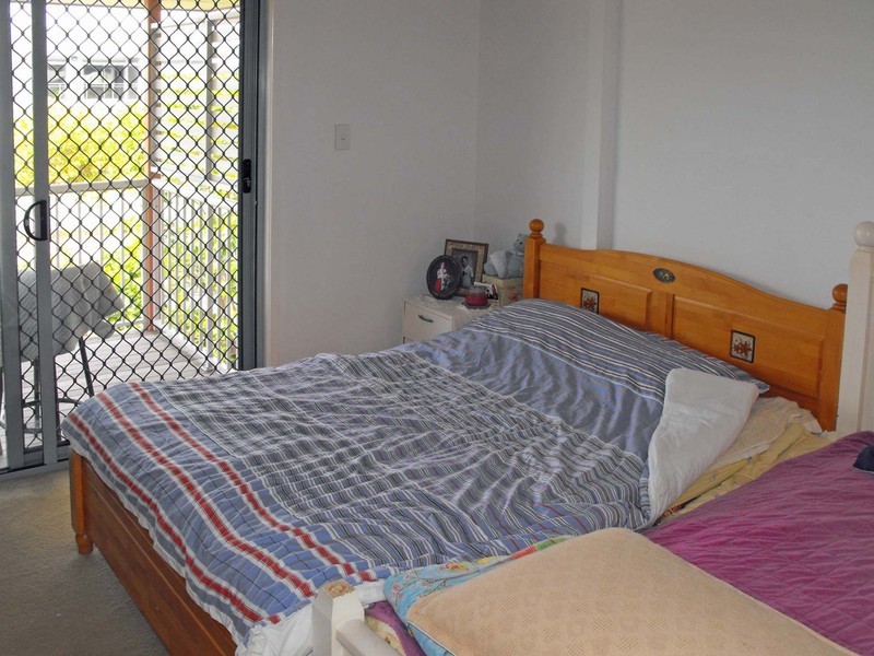 1 / 6 – 32 University Drive, Meadowbrook QLD 4131