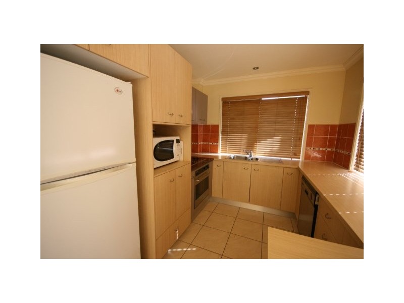 109/4 University Drive, Robina QLD 4226