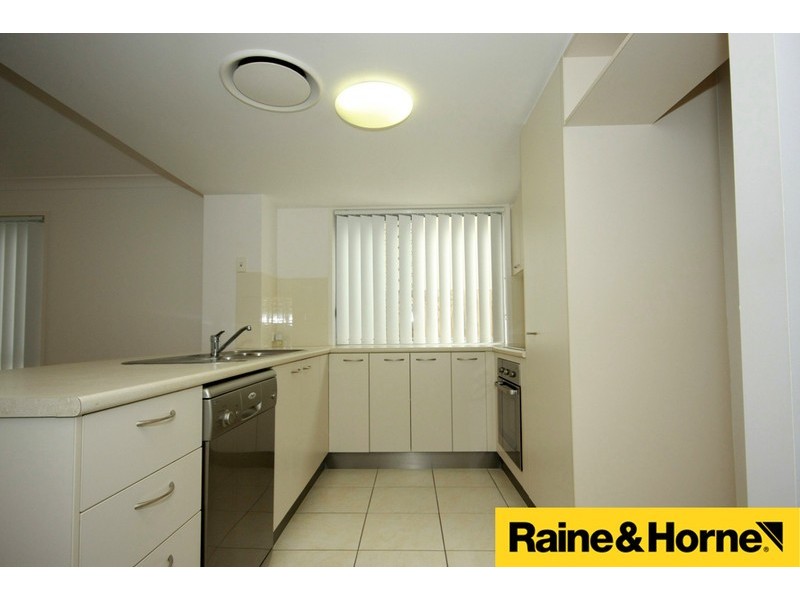 28/95 Lexey Crescent, Wakerley QLD 4154