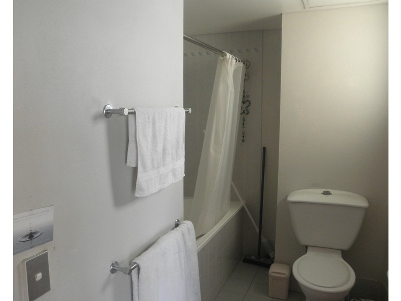 715 / 2 Barney Street, Southport QLD 4215