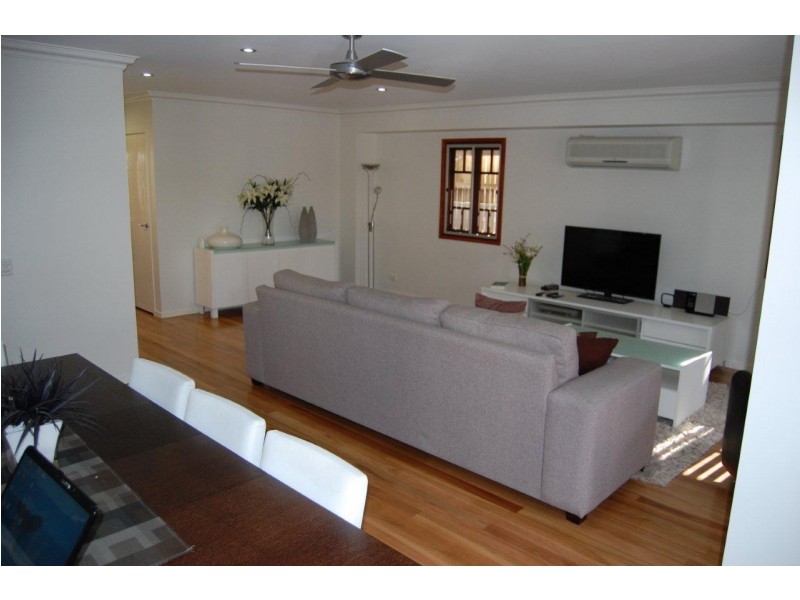1 Charteris Street, Paddington QLD 4064