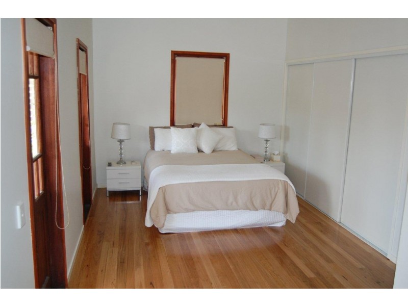 1 Charteris Street, Paddington QLD 4064
