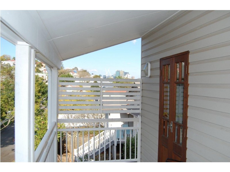 1 Charteris Street, Paddington QLD 4064