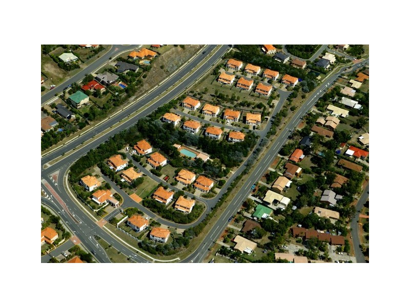 10/2 Studio Drive, Pacific Pines QLD 4211