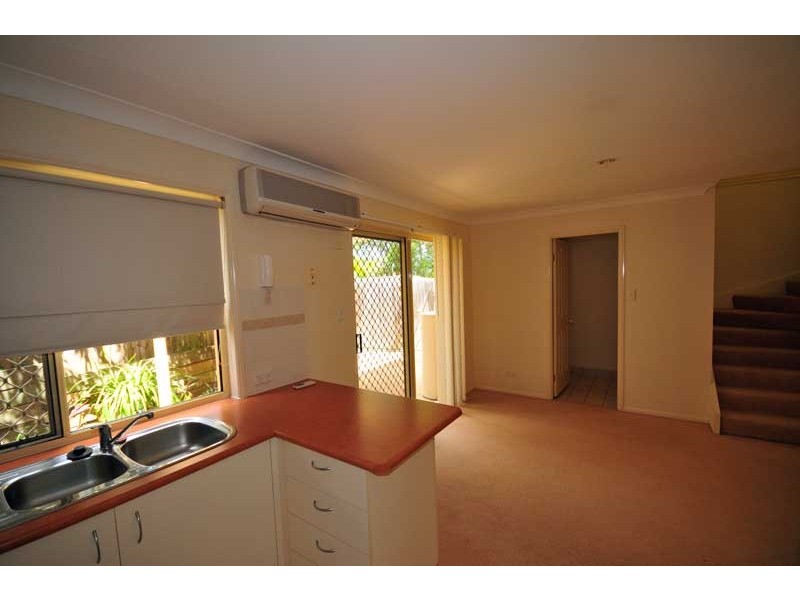 6 / 10 Chapman Place, Oxley QLD 4075