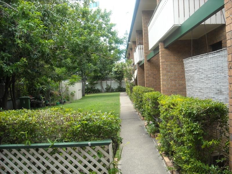 5/11 Frank Street, Labrador QLD 4215