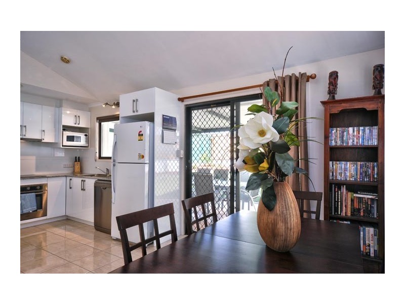 2/46 Monash Rd, Loganlea QLD 4131