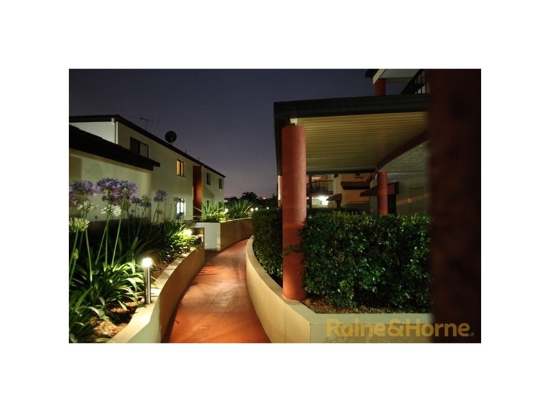 15 Dansie Street, Greenslopes QLD 4120