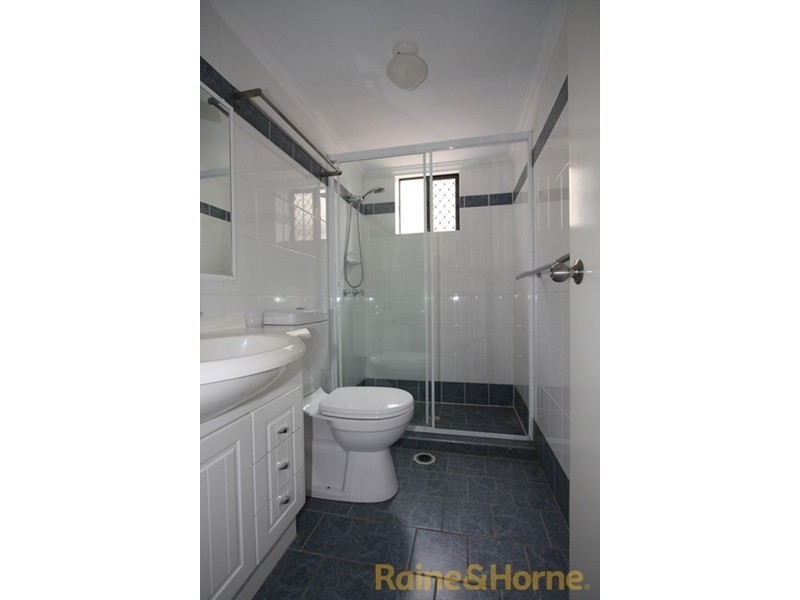 15 Dansie Street, Greenslopes QLD 4120