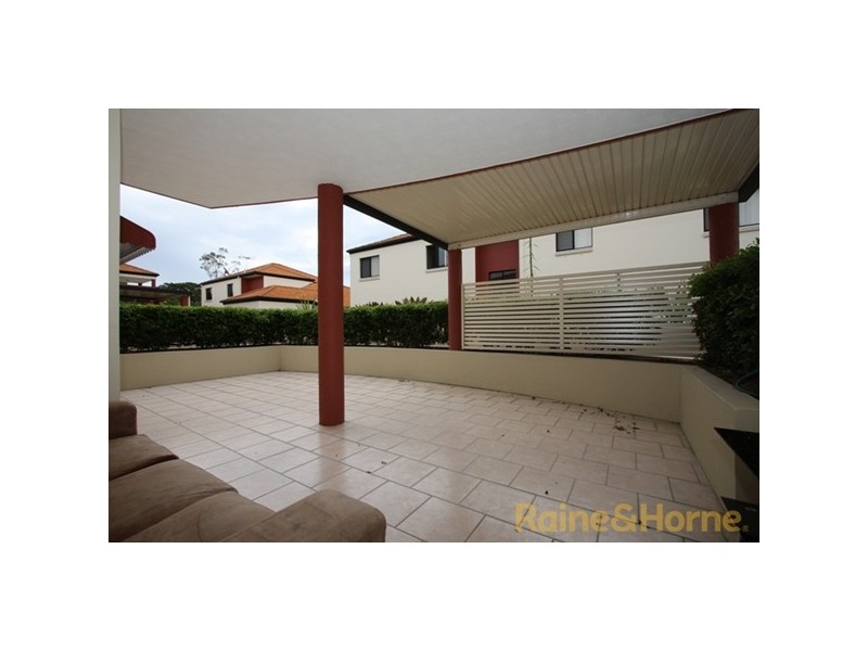 15 Dansie Street, Greenslopes QLD 4120