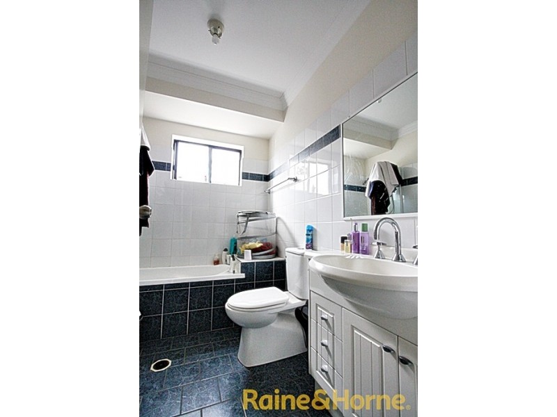 15 Dansie Street, Greenslopes QLD 4120