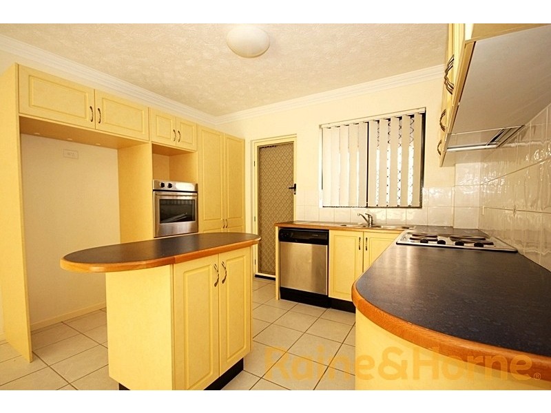 15 Dansie Street, Greenslopes QLD 4120