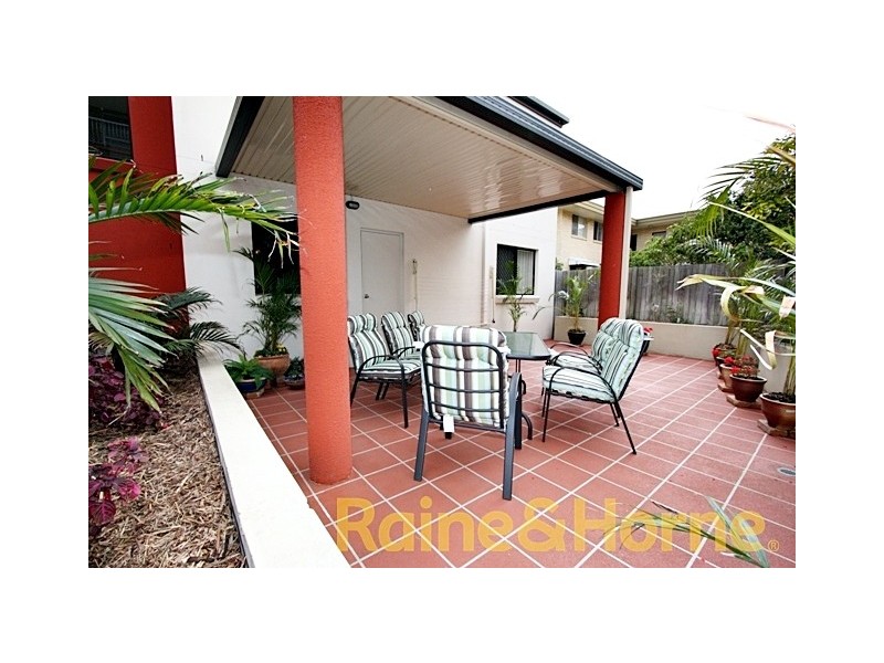 15 Dansie Street, Greenslopes QLD 4120