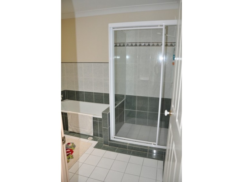 580 Seventeen Mile Rocks Road, Sinnamon Park QLD 4073