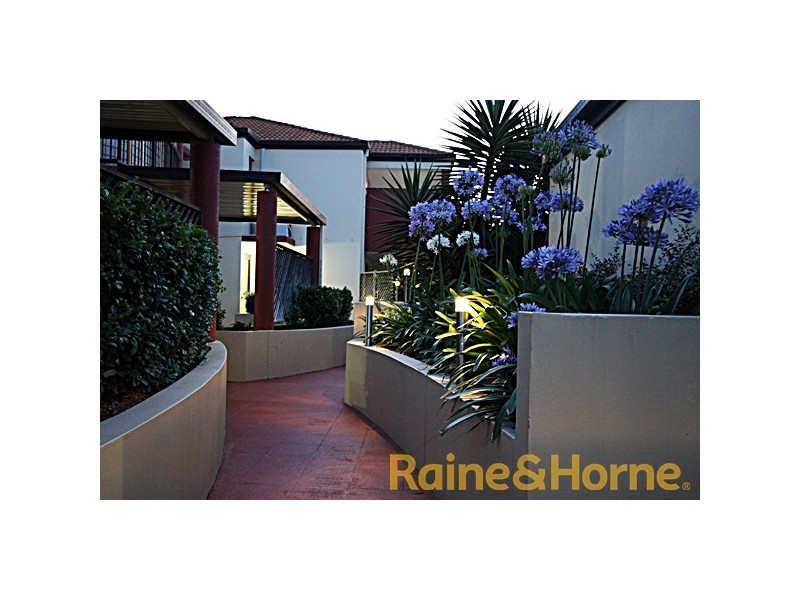 15 Dansie Street, Greenslopes QLD 4120