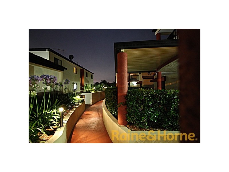 15 Dansie Street, Greenslopes QLD 4120