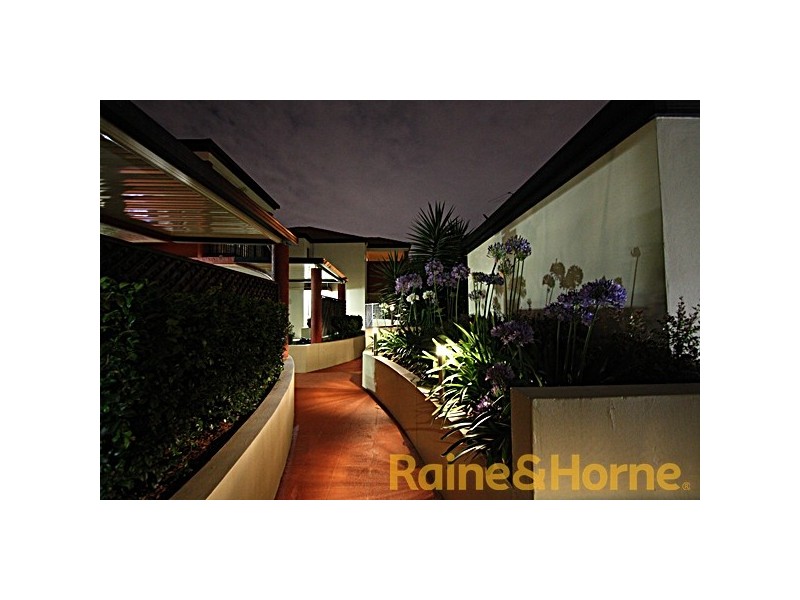 15 Dansie Street, Greenslopes QLD 4120