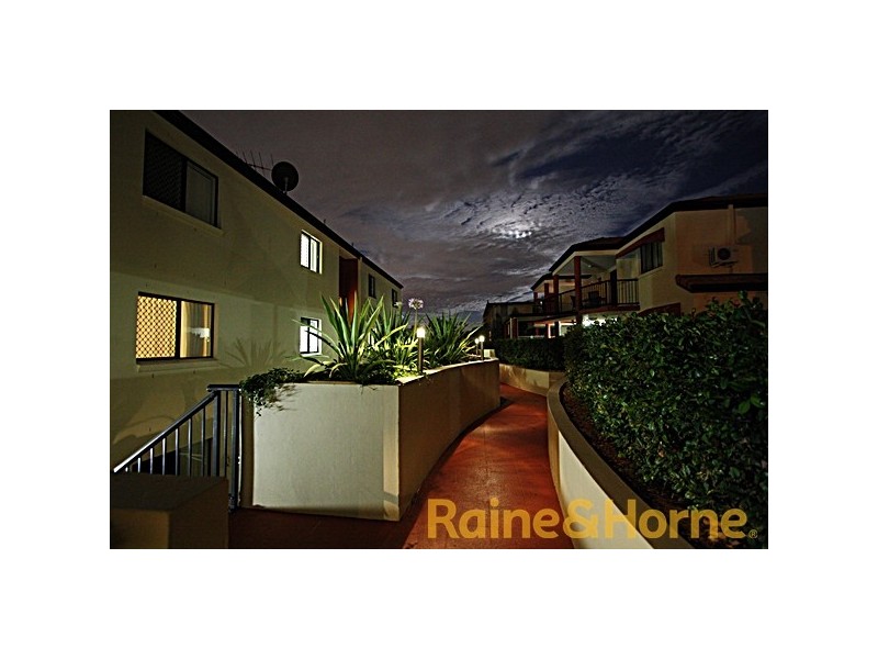 15 Dansie Street, Greenslopes QLD 4120