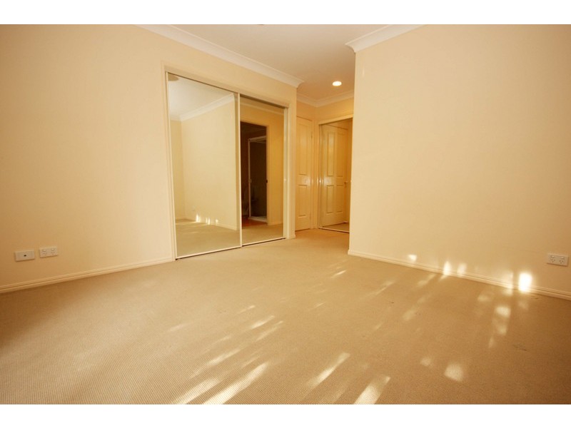 11/320 Manly Road, Manly West QLD 4179