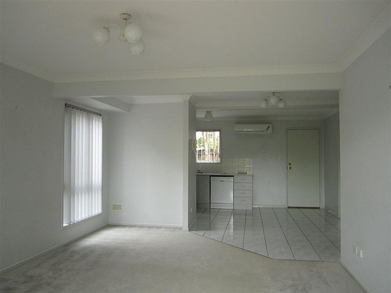 121 Golden Avenue, Calamvale QLD 4116