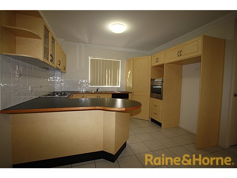 15 Dansie Street, Greenslopes QLD 4120