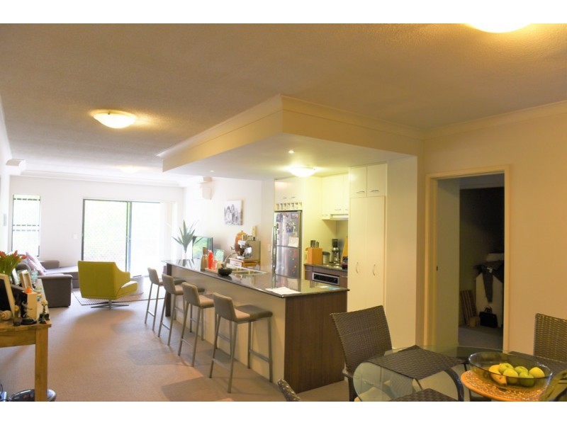 24/2 Geraldton Drive, Varsity Lakes QLD 4227