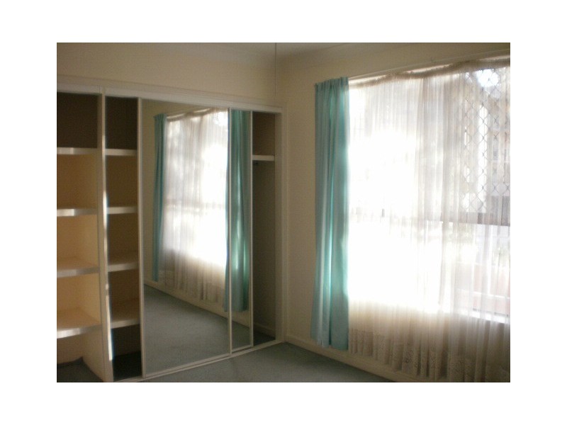 1-112 STANHILL ROAD, Chevron Island QLD 4217