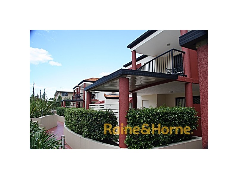 15 Dansie Street, Greenslopes QLD 4120