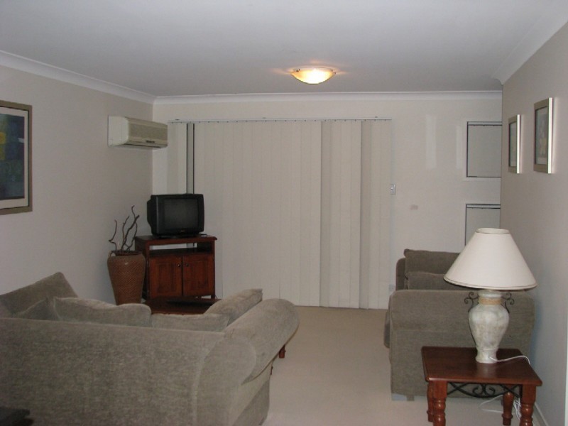 18 Geraldton Drive, Varsity Lakes QLD 4227