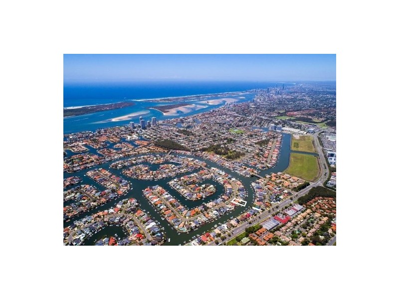 7/179 COOMBABAH ROAD, Runaway Bay QLD 4216