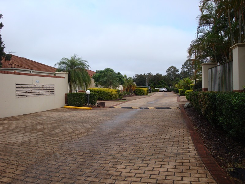 2/8 Manor Street, Eight Mile Plains QLD 4113