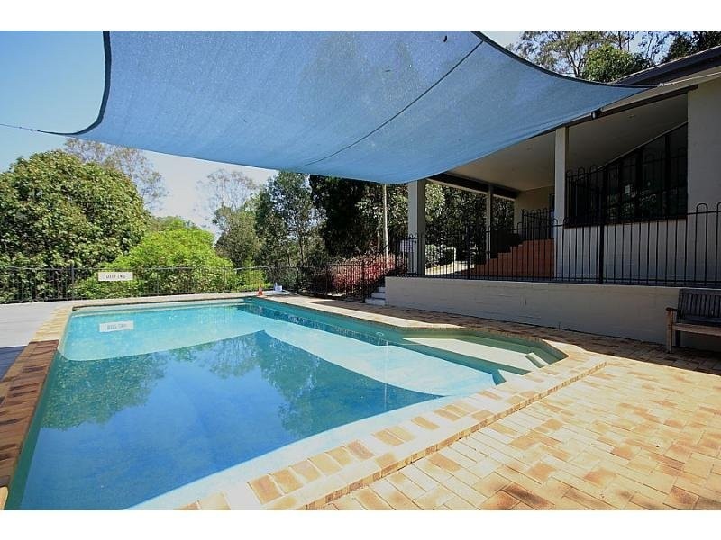 580 Seventeen Mile Rocks Rd, Sinnamon Park QLD 4073