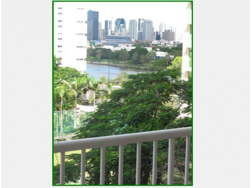2/32 Dunmore Terrace, Auchenflower QLD 4066