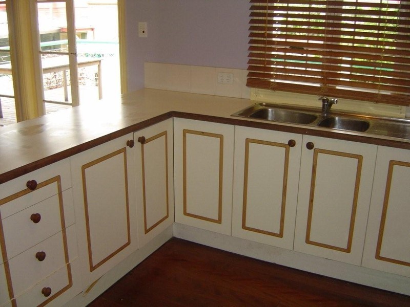 14 Lockerbie Street, Kangaroo Point QLD 4169