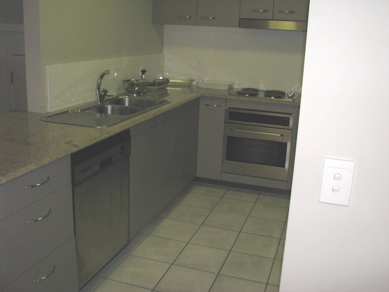 37/2 Geradlton Drive, Varsity Lakes QLD 4227