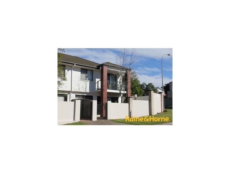 15 Violet Close, Eight Mile Plains QLD 4113