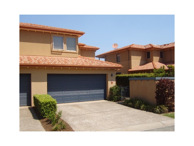 13/4 University Drive, Robina QLD 4226