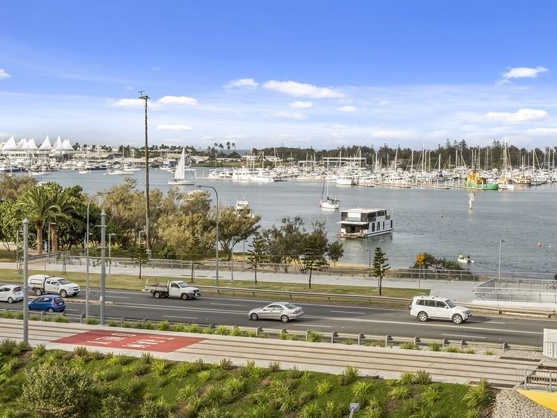 104 / 2 Barney Street, Southport QLD 4215